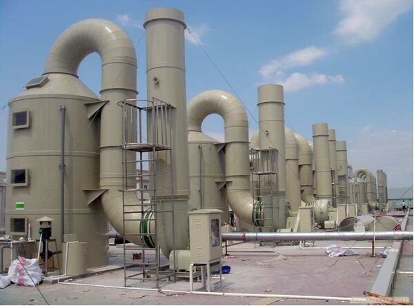 玻璃鋼凈化塔施工現(xiàn)場(chǎng)